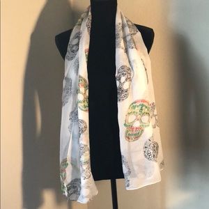 Women’s scarves